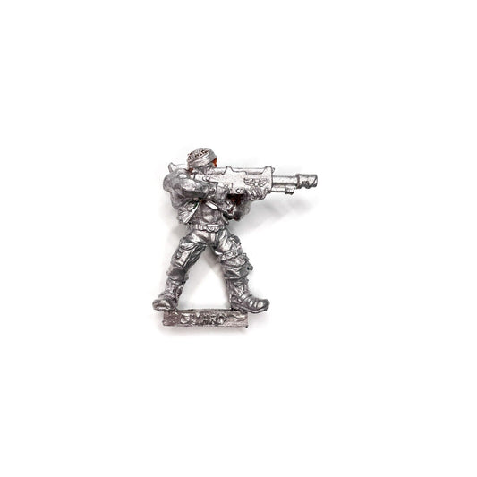 Imperial Guard - Catachan Jungle Fighter with Lasgun