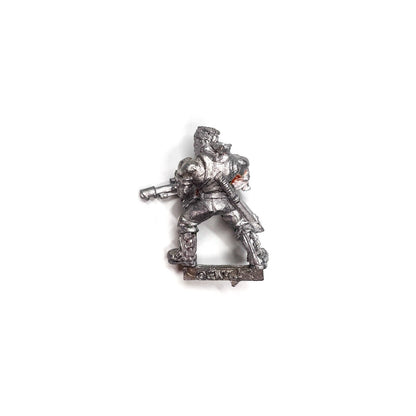 Imperial Guard - Catachan Jungle Fighter with Lasgun